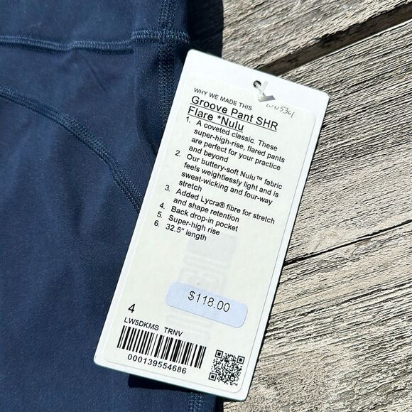 Lululemon Groove Super-High-Rise Flared Pant Nulu True Navy SIZE 4 NWT 💙 - Picture 3 of 6